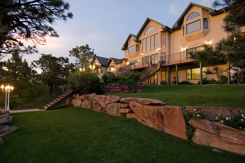 Lionscrest Manor in Lyons, CO