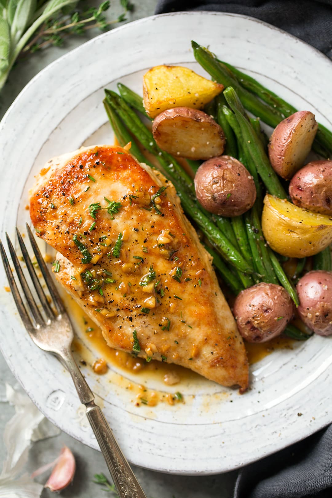 Pan-Seared Chicken Supreme, Thyme Reduction (6oz)